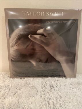 New! Taylor Swift 2026 Official 16-Month Calendar